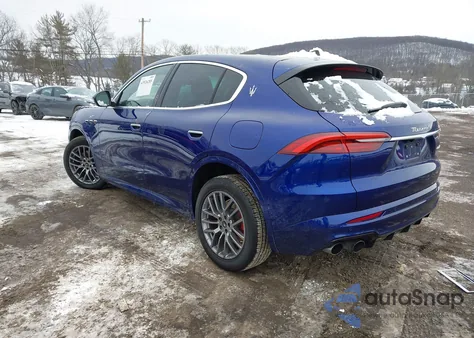 2023 Maserati Grecale Gt z USA, uszkodzony, nr VIN ZN682AVA6P7427588
